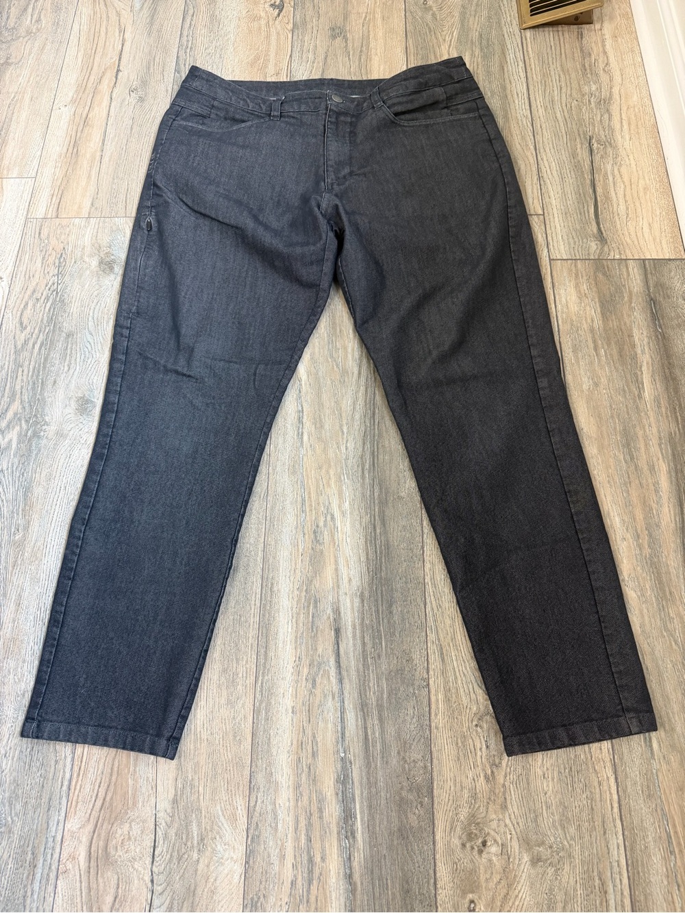 Bylt basically Men's Classic Black wash jeans